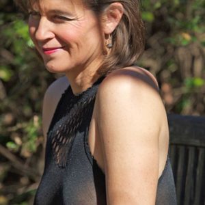 Entre rires et douceurs Elodie - rencontre-Cougar-Villeurbanne