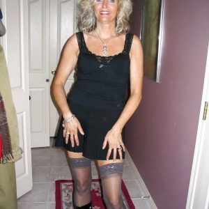 Pleine de surprises coquines Anissa - rencontre-Cougar-Dunkerque