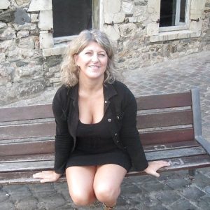 Archiviste, 53 ans, cherche monsieur propre pour sessions efficaces Fabienne - rencontre-MILF-Colombes