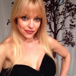 Elodie - rencontre-Milf-Nantes